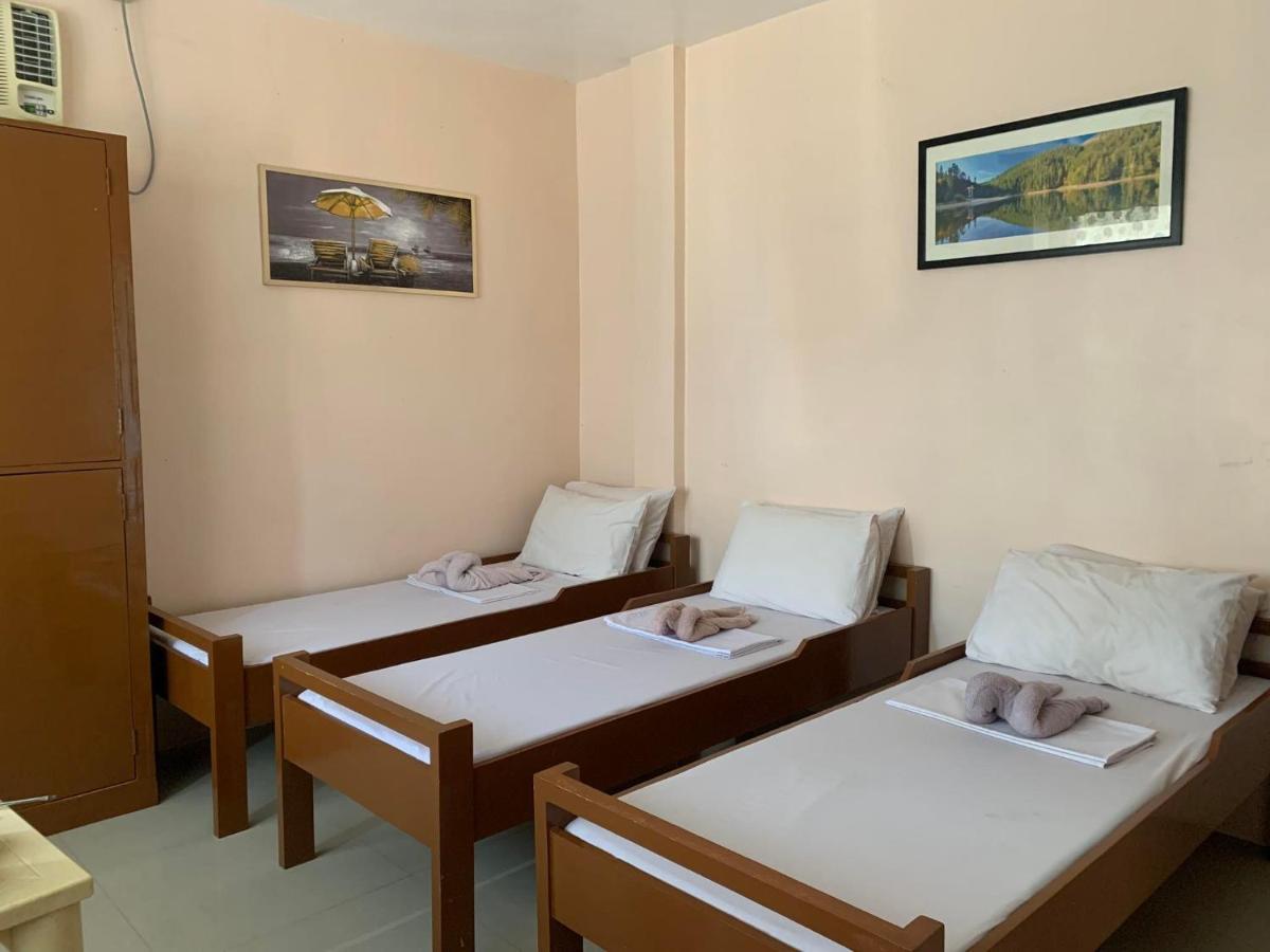 Brielles Travellers Inn ตักบีลารัน ซิตี ภายนอก รูปภาพ