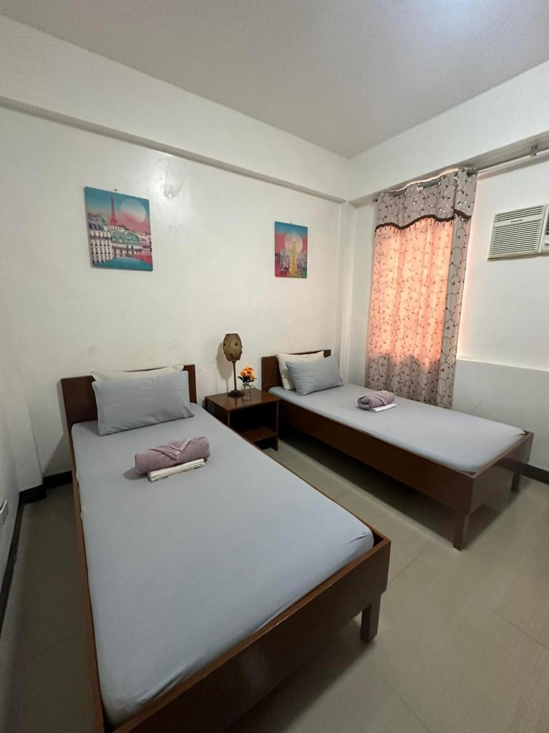 Brielles Travellers Inn ตักบีลารัน ซิตี ภายนอก รูปภาพ