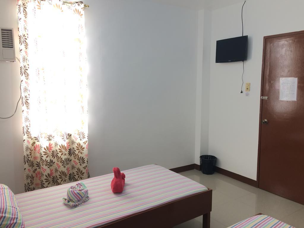 Brielles Travellers Inn ตักบีลารัน ซิตี ภายนอก รูปภาพ
