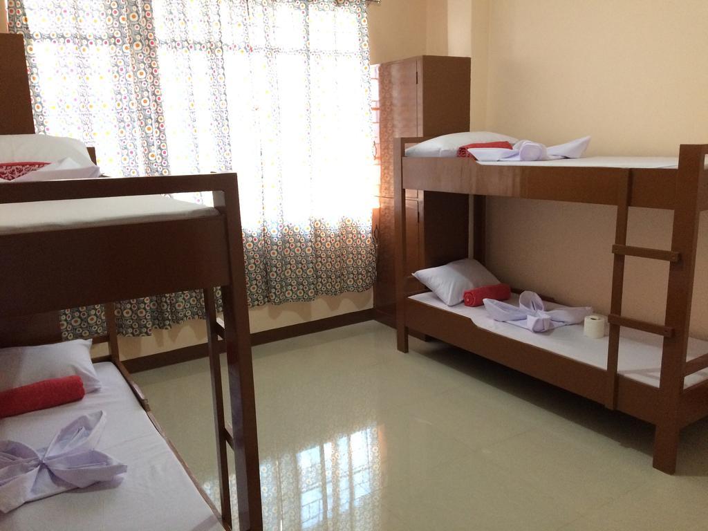 Brielles Travellers Inn ตักบีลารัน ซิตี ภายนอก รูปภาพ