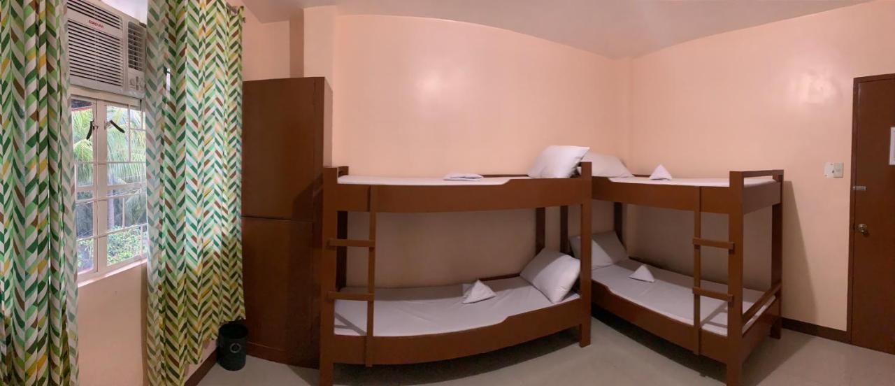 Brielles Travellers Inn ตักบีลารัน ซิตี ภายนอก รูปภาพ