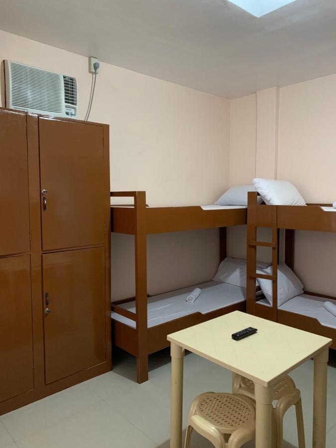 Brielles Travellers Inn ตักบีลารัน ซิตี ภายนอก รูปภาพ
